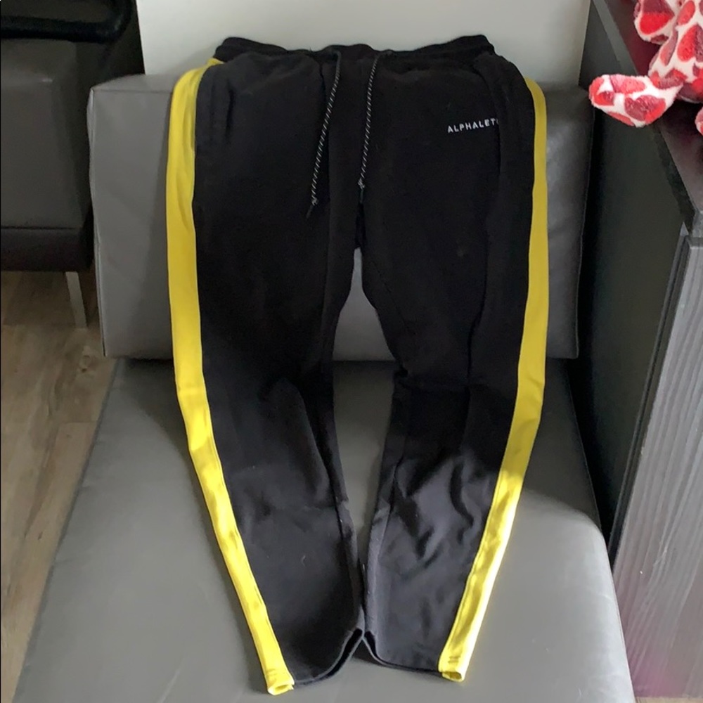 Alphalete joggers
